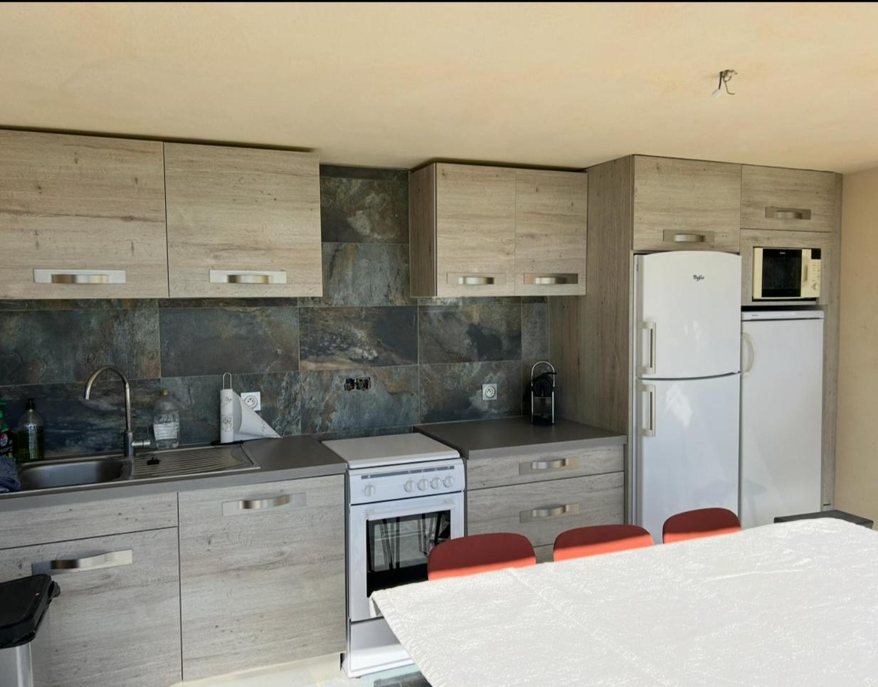 Bed and Breakfast Mon Chemin Prive Mirabel-aux-Baronnies Екстер'єр фото